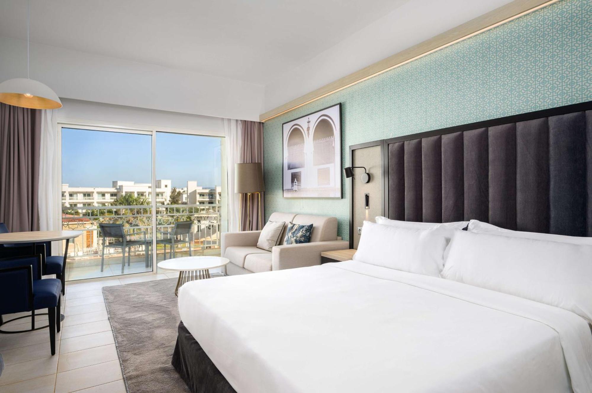 Superior room Garden View Balcony